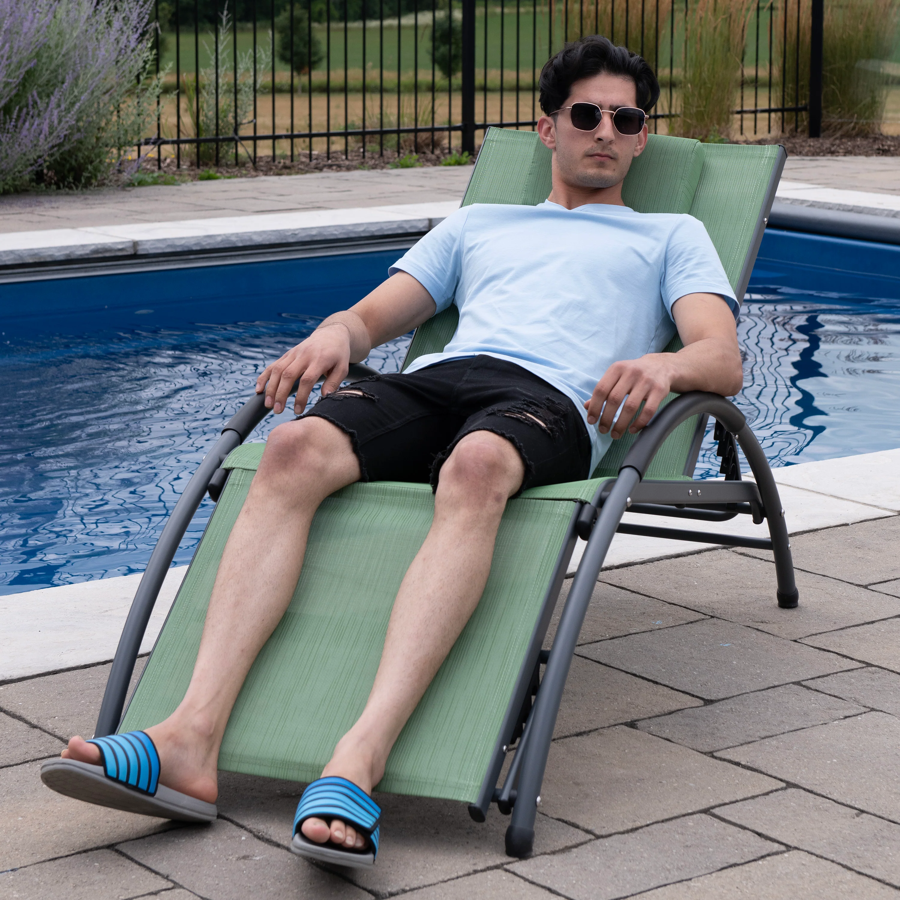 Dockside Phifer® & Aluminum Sun Lounger - Olive Grove - Image 5