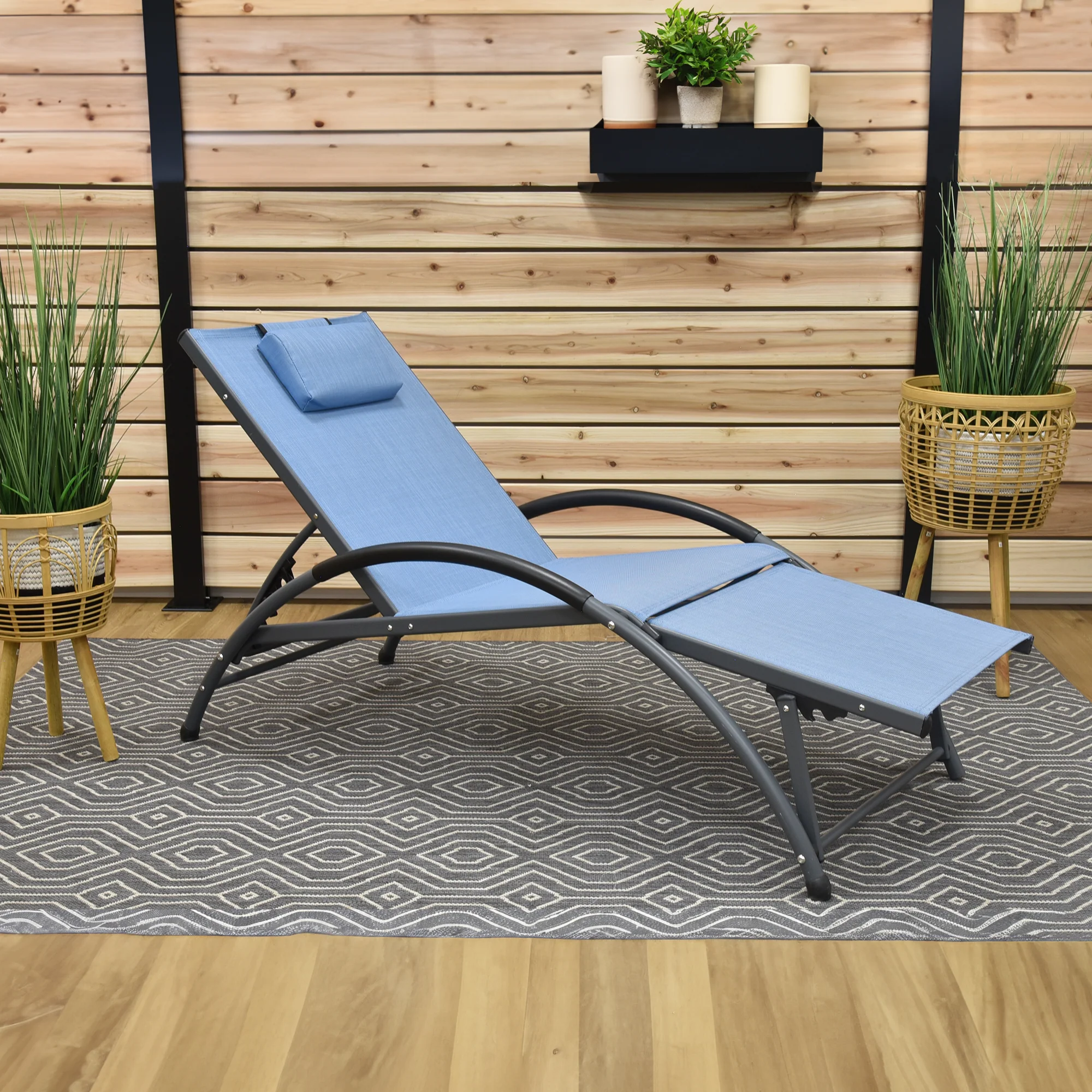 Dockside Phifer® & Aluminum Sun Lounger - Cape Cod - Image 3