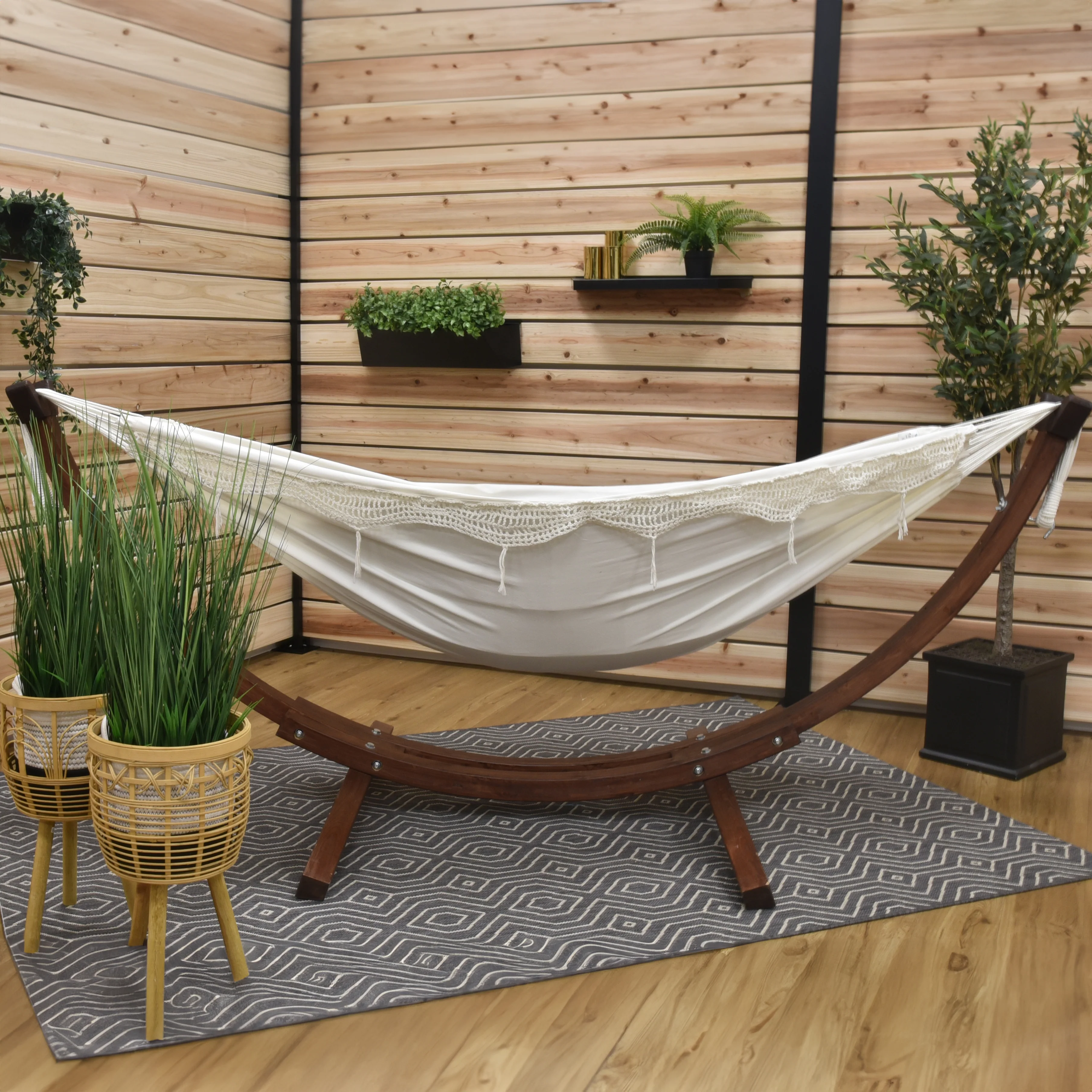 Double Cotton Hammock with Solid Pine Stand (8ft/260cm) - Natural with Fringe - Image 3