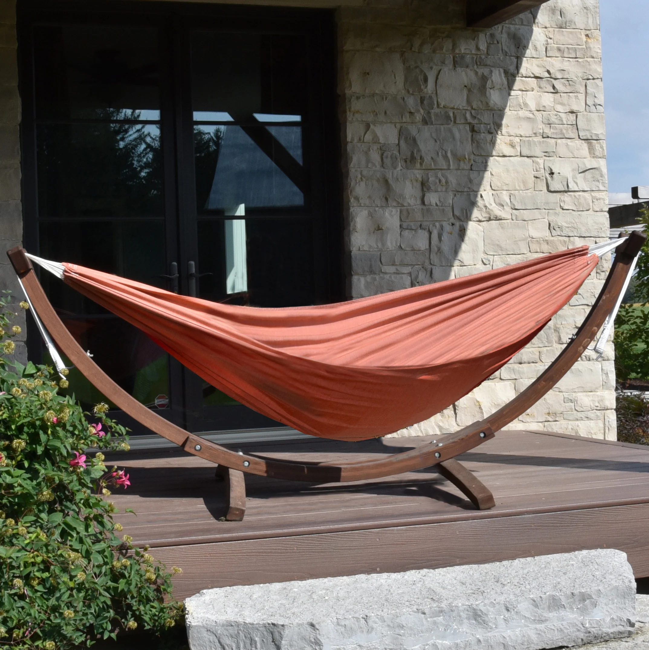 Double Sunbrella® Hammock with Solid Pine Stand (8ft/260cm) - Coral - Image 4