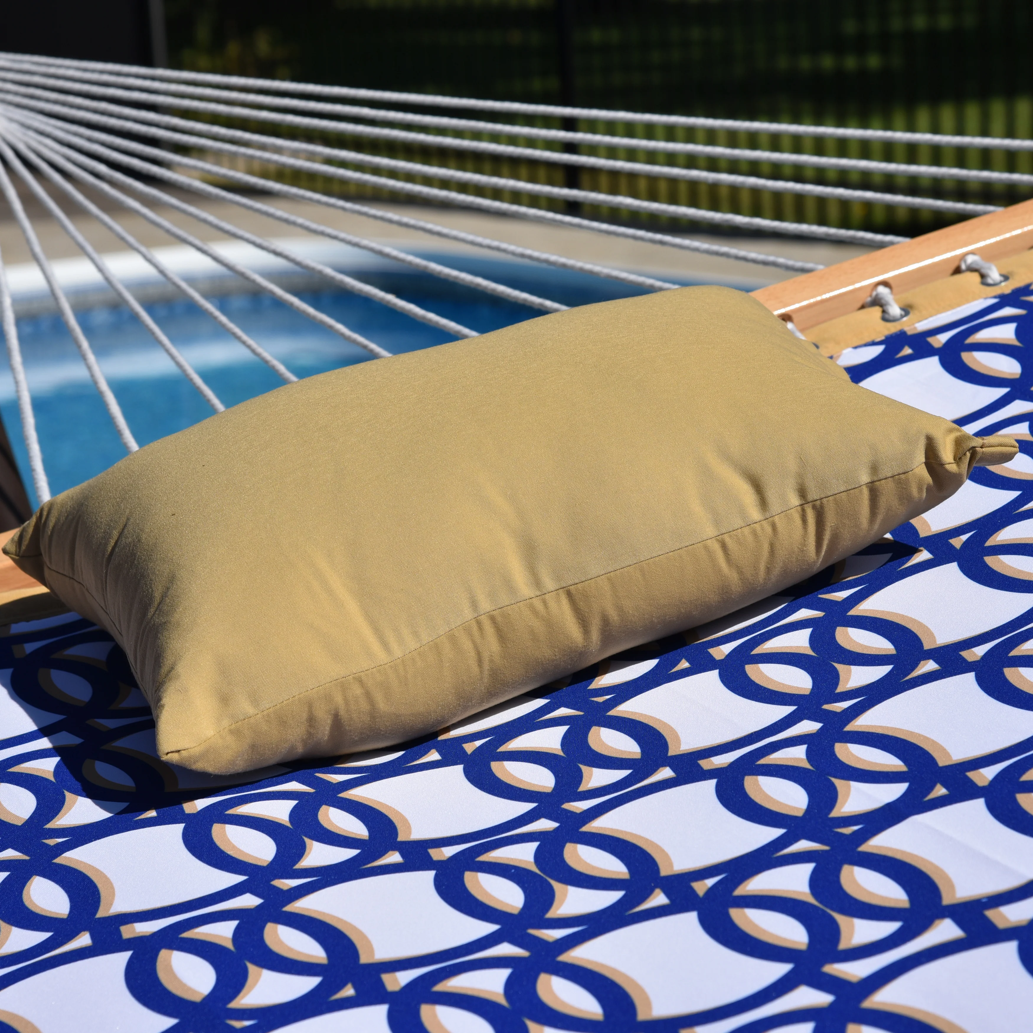 Quilted Fabric Spreader Bar Hammock - Nautical - Image 4