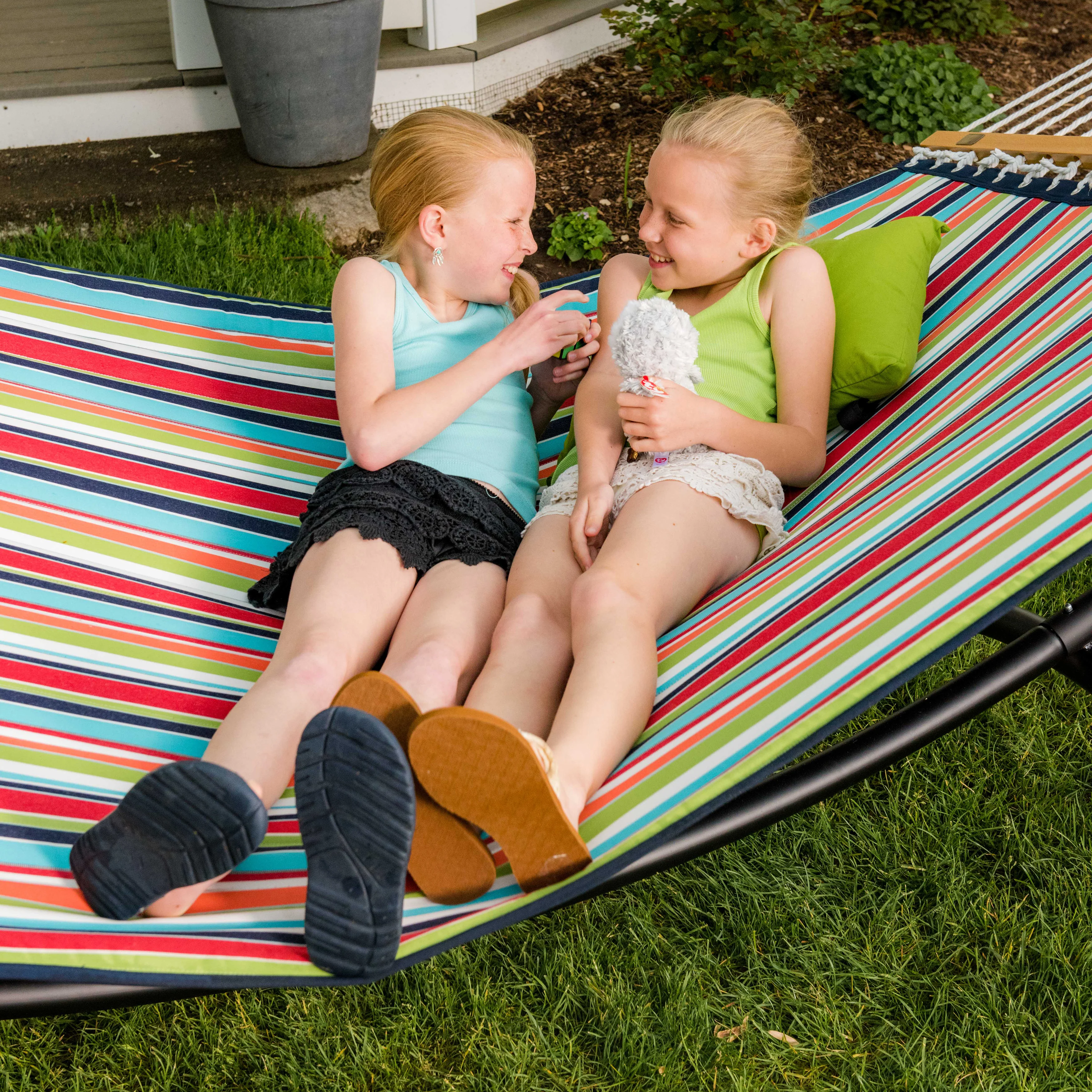 Sunbrella® Quilted Spreader Bar Hammock - Carousel Confetti - Image 4